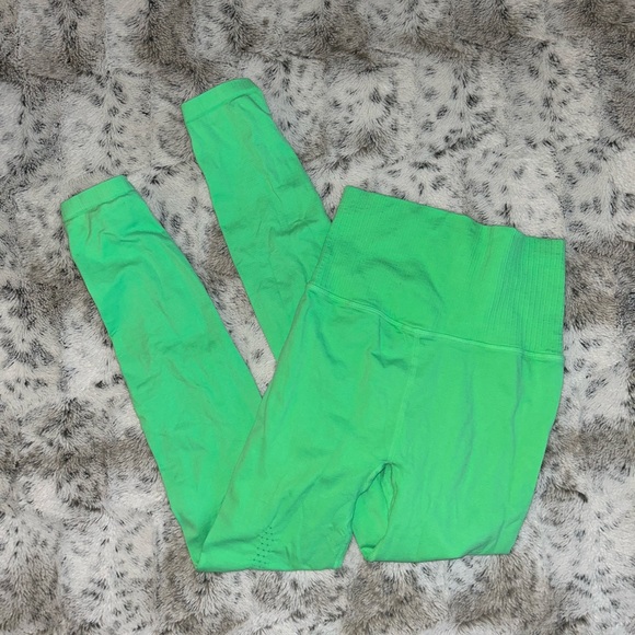 🆕 2/$60 NWOT Free People Movement Good Karma High Rise Leggings Fresh Cut Green - Picture 7 of 8